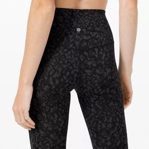 Align legging sold out color